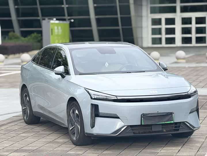 Geely Galaxy L6, 2023 — фото 2 из 9