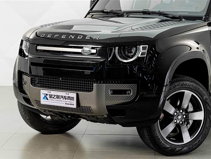 Land Rover Defender, 2025 — фото 2 из 9