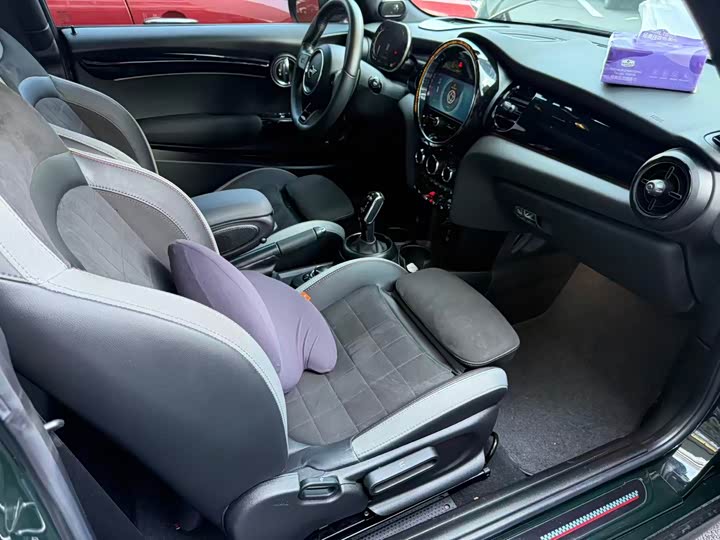 Mini Mini JCW, 2021 — фото 9 из 9