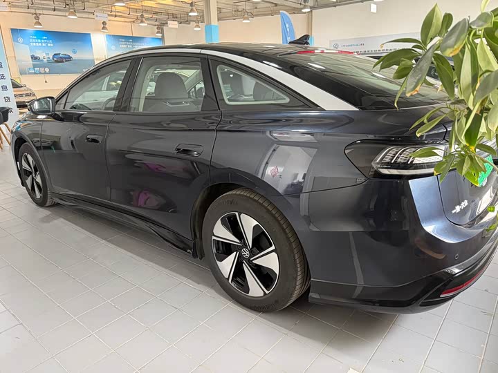 Volkswagen ID.7 Vizzion, 2024 — фото 4 из 9