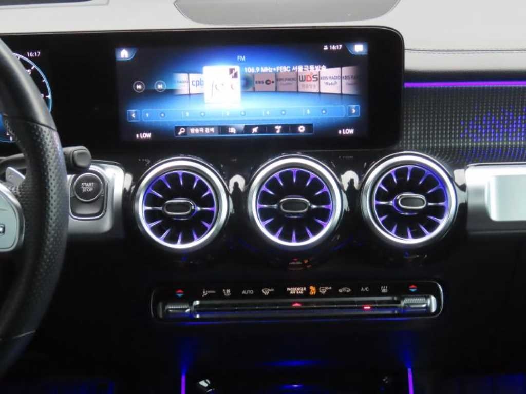 Mercedes-Benz EQB, 2023 — фото 10 из 12
