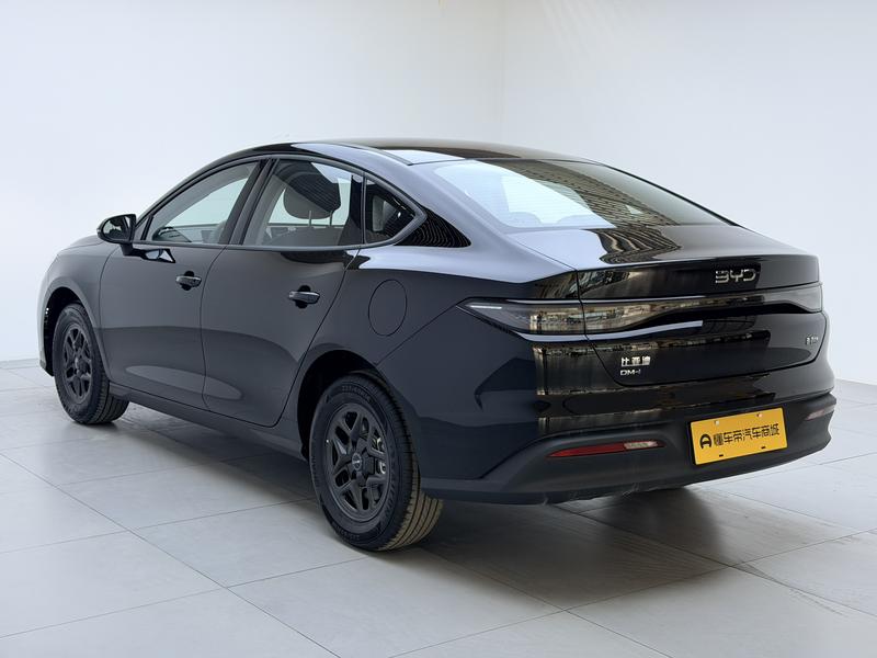BYD Seal 05 DM-i Hybrid, 2025 — фото 5 из 12