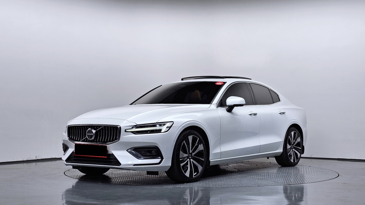 Volvo S60, 2023 — купить в Костроме под ключ