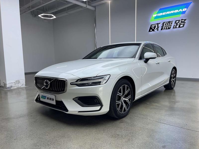 Volvo S60, 2025 — купить в Чебоксарах под ключ