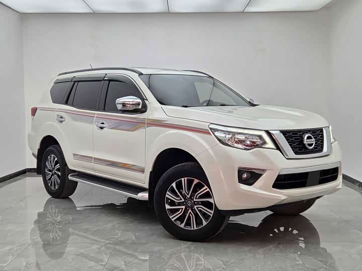 Nissan Terra, 2023 — фото 3 из 9