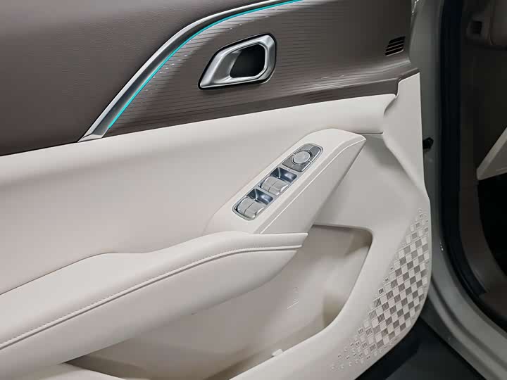 Haval H7 Hybrid, 2025 — фото 8 из 9