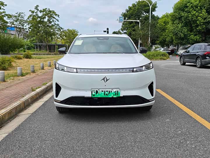 Dongfeng Yipai eπ 008, 2026 — фото 2 из 9