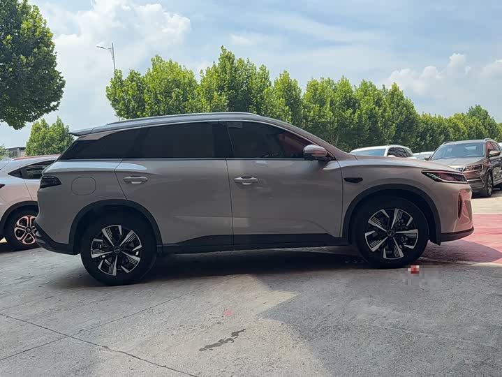 BYD Sea Lion 05 DM-i Hybrid, 2024 — фото 4 из 9