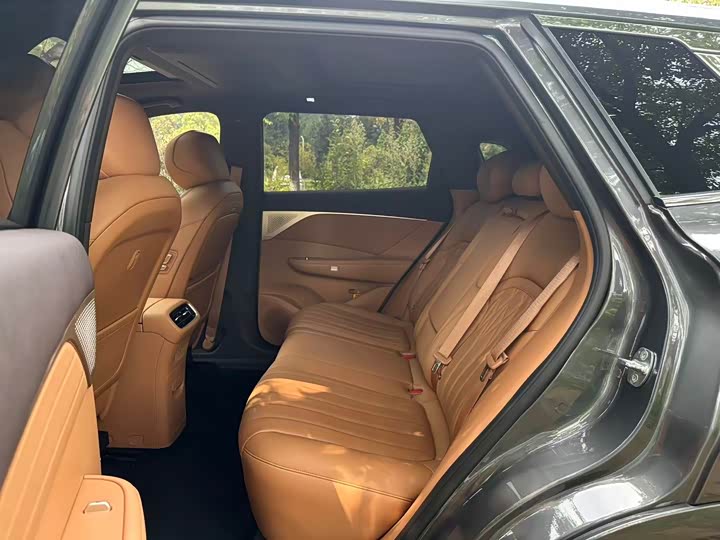 Dongfeng Aeolus L8, 2025 — фото 8 из 9