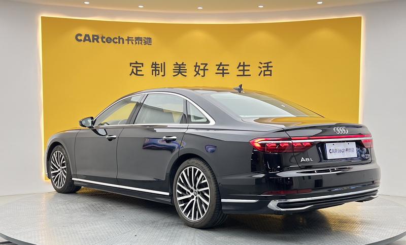 Audi A8, 2023 — фото 3 из 12