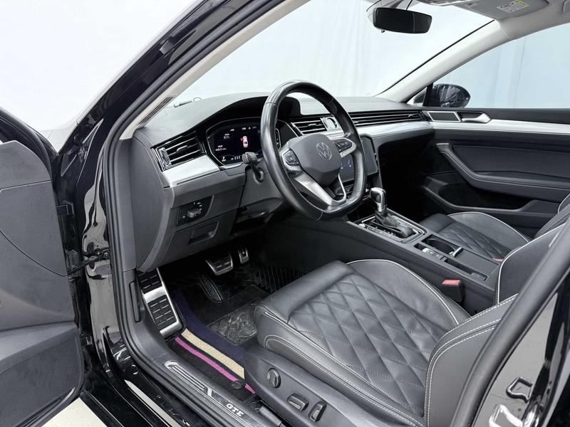 Volkswagen Magotan GTE Hybrid, 2023 — фото 7 из 9