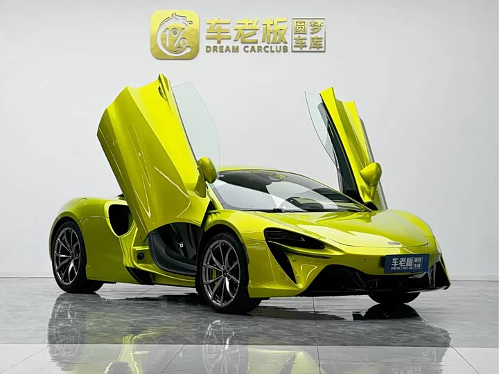 McLaren Artura, 2024 — фото 6 из 9