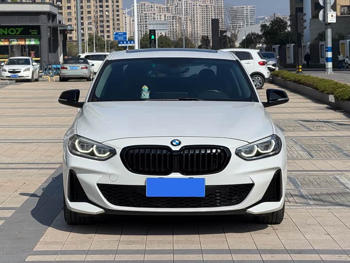 BMW 1 Series, 2023 — фото 2 из 9