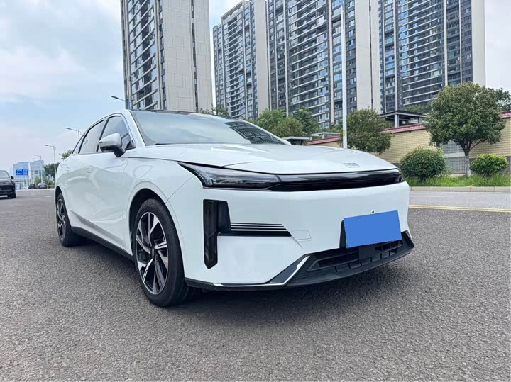 Geely Galaxy L6, 2023 — фото 3 из 9
