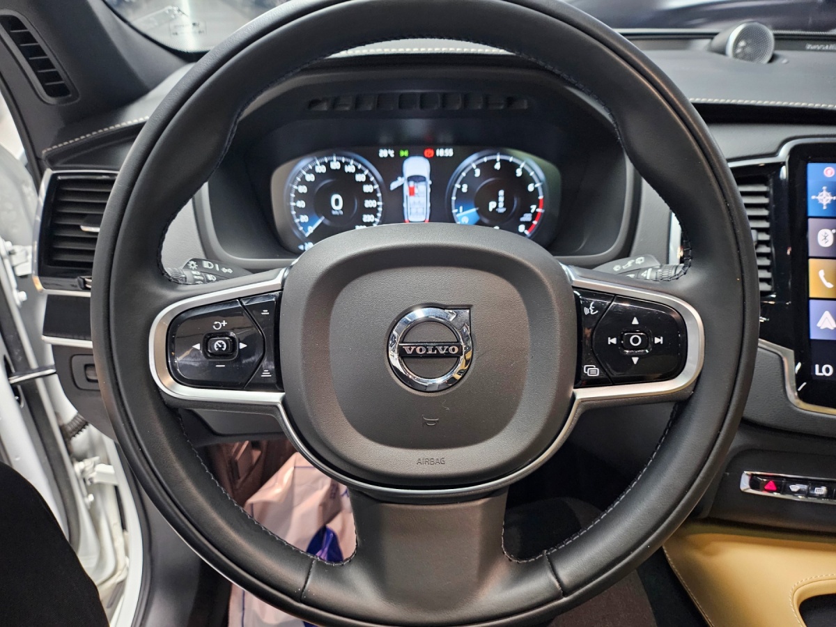 Volvo XC90, 2022 — фото 7 из 12
