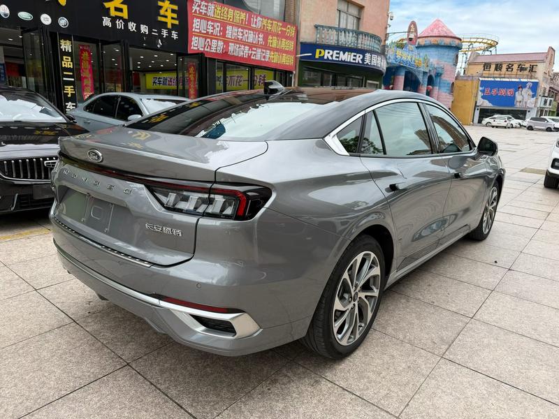 Ford Mondeo, 2022 — фото 5 из 10