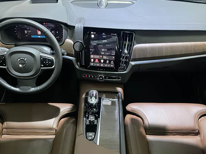 Volvo V90, 2024 — фото 8 из 9