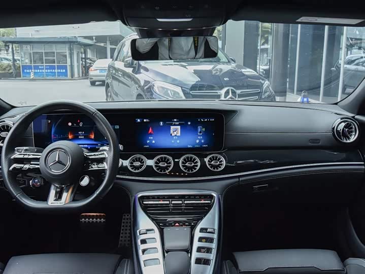 Mercedes-Benz AMG GT, 2025 — фото 8 из 9