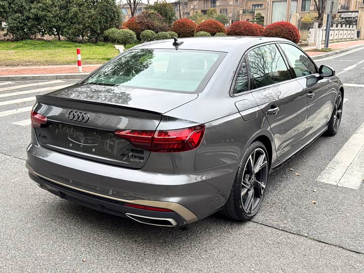 Audi A4L, 2023 — фото 7 из 9