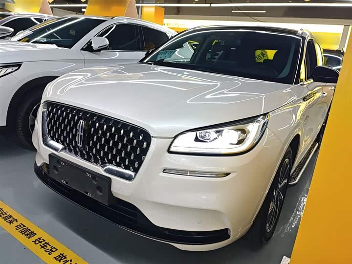 Lincoln Corsair Hybrid, 2021 — купить в Белгороде под ключ