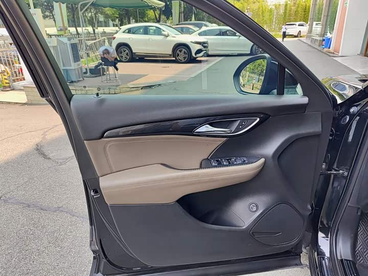 Buick Envision Plus, 2023 — фото 6 из 9