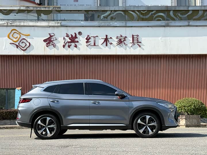 BYD Song Plus Hybrid/EV, 2022 — фото 7 из 9