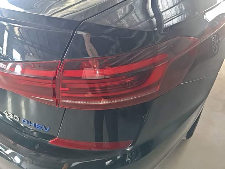 Volkswagen Passat Hybrid, 2023 — фото 8 из 9
