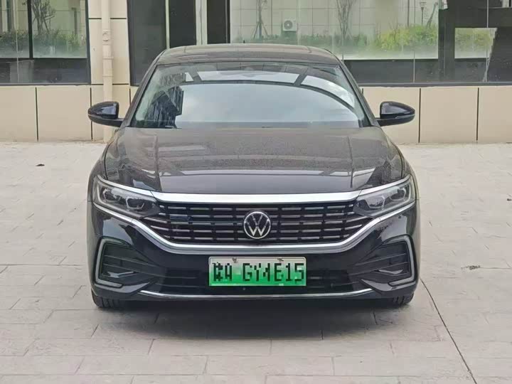 Volkswagen Passat Hybrid, 2022 — фото 2 из 9