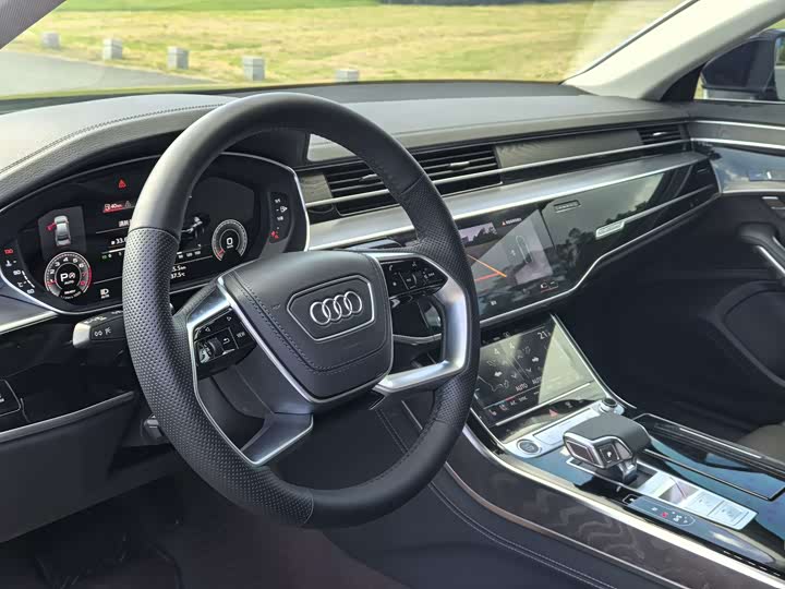 Audi A8, 2023 — фото 7 из 9