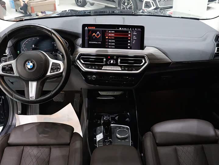 BMW X3, 2022 — фото 9 из 9
