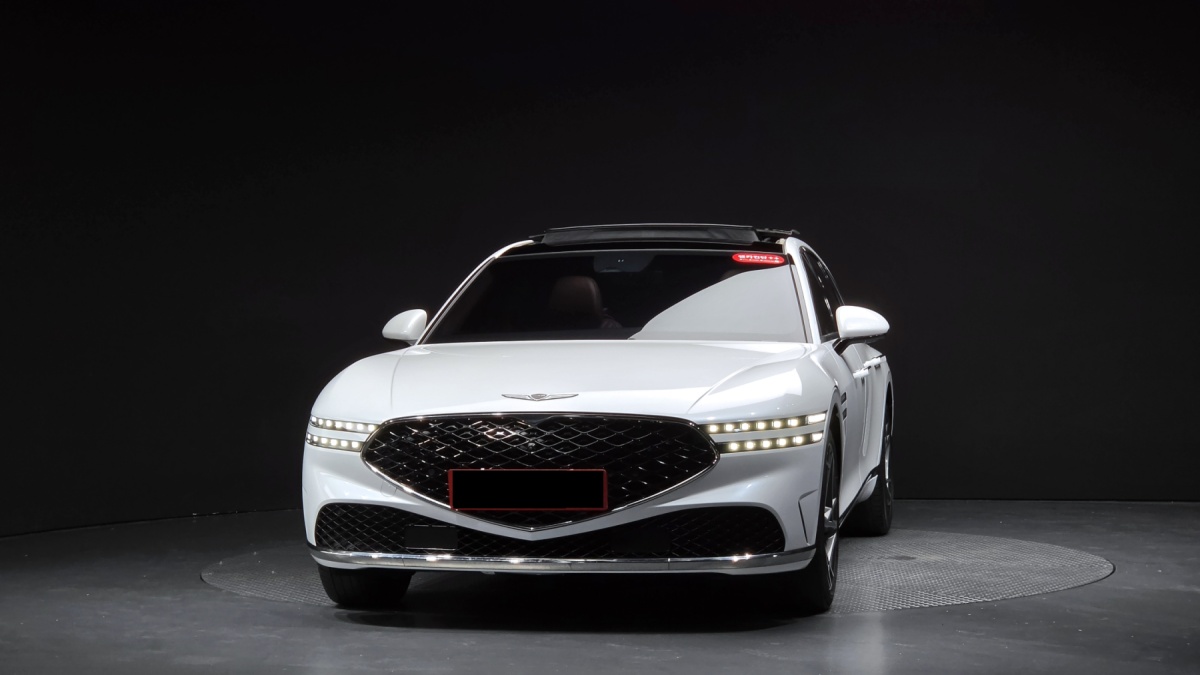 Genesis G90, 2022 — фото 3 из 12