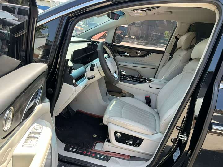 Dongfeng Forthing Xinghai V9, 2024 — фото 5 из 9