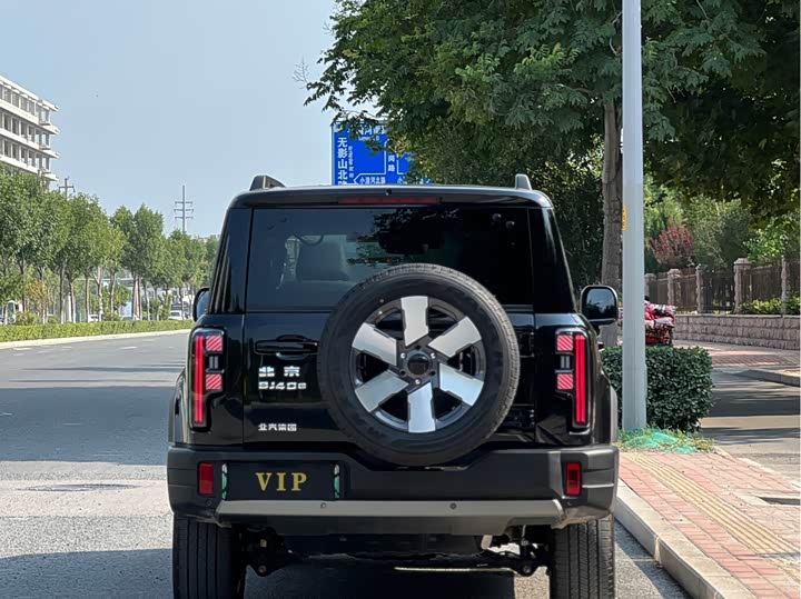BAIC Beijing BJ40 Hybrid, 2025 — фото 9 из 9