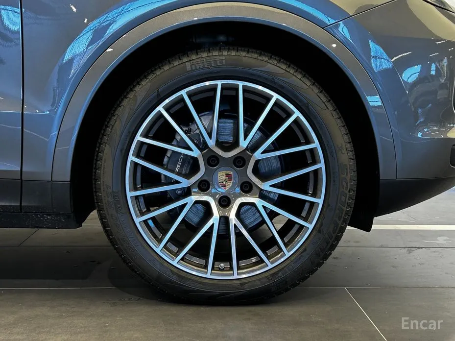 Porsche Cayenne, 2022 — фото 8 из 12