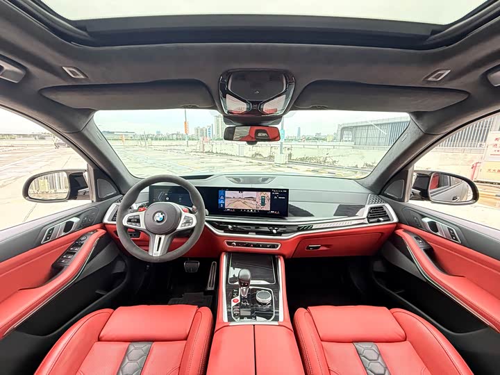 BMW X5 M, 2024 — фото 8 из 9