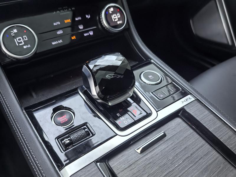 Jaguar XF L, 2021 — фото 11 из 12