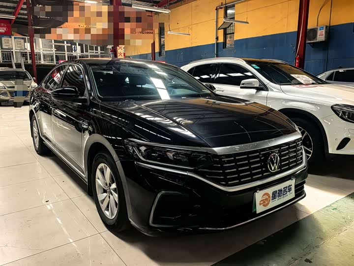 Volkswagen Passat Hybrid, 2022 — фото 3 из 9