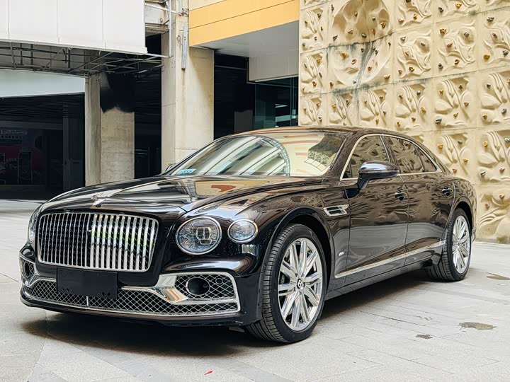 Bentley Flying Spur Hybrid, 2023 — купить в Чебоксарах под ключ