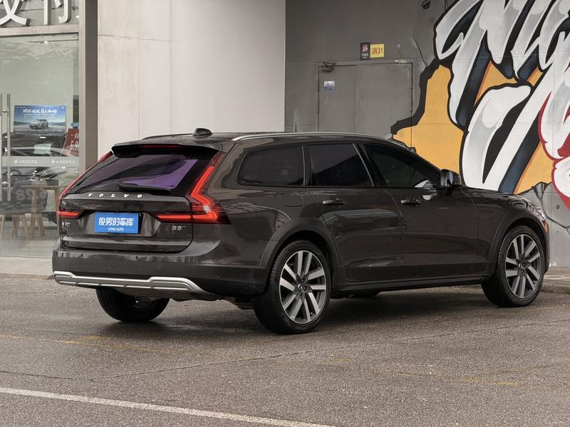 Volvo V90, 2023 — фото 7 из 12