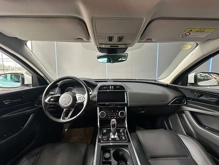 Jaguar XE L, 2021 — фото 9 из 9