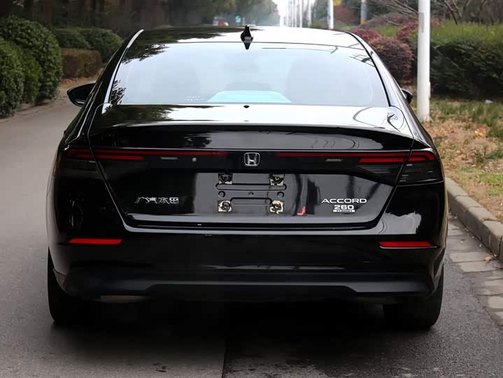 Honda Accord, 2023 — фото 6 из 9