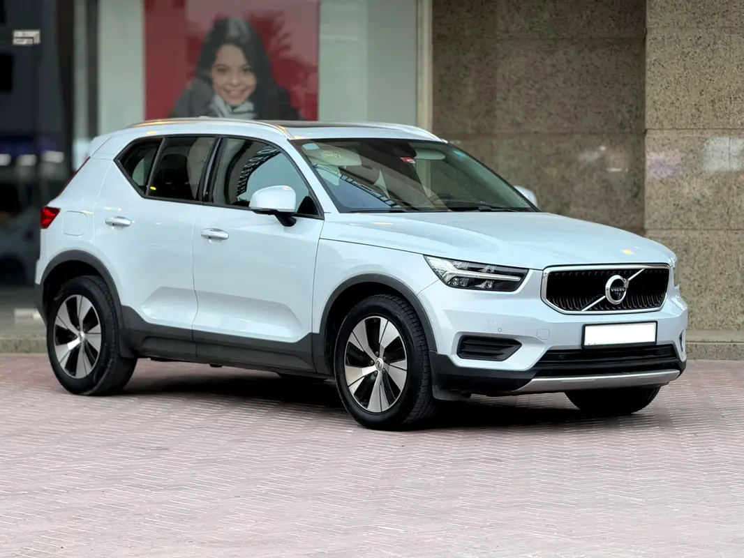 Volvo XC40, 2022 — фото 4 из 10
