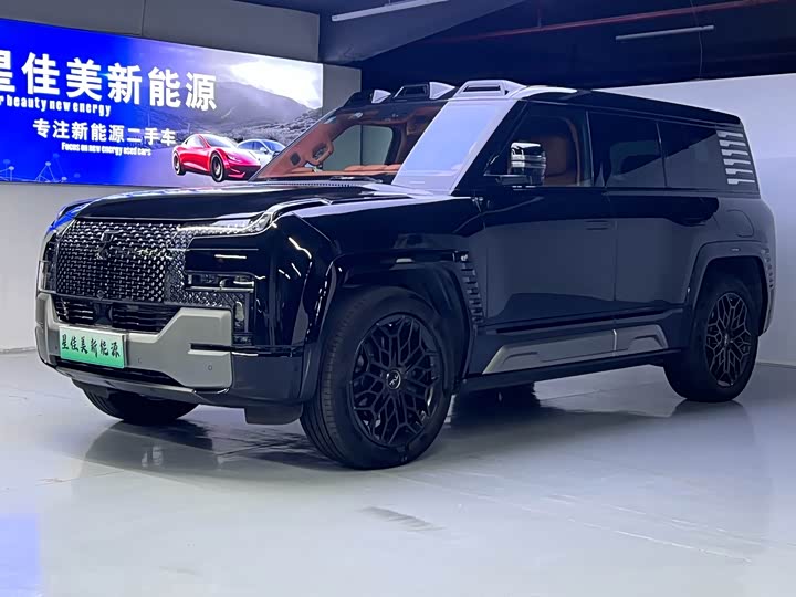 BYD Yangwang U8, 2023 — купить в Курске под ключ