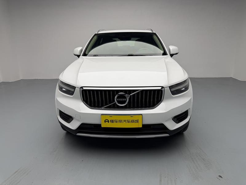 Volvo XC40, 2022 — фото 2 из 12
