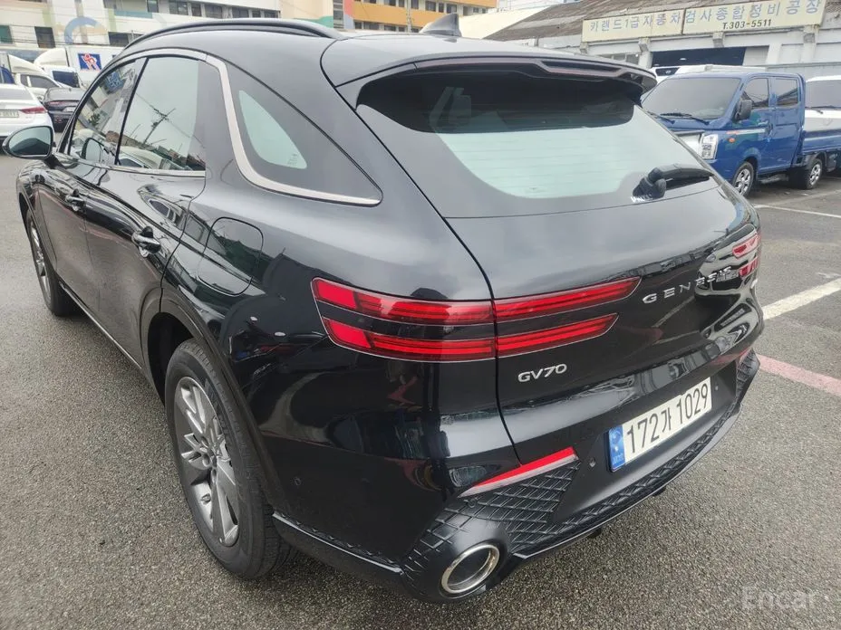 Genesis GV70, 2024 — фото 7 из 12