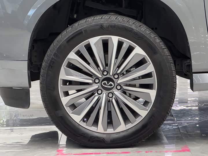 Infiniti QX80, 2025 — фото 4 из 9