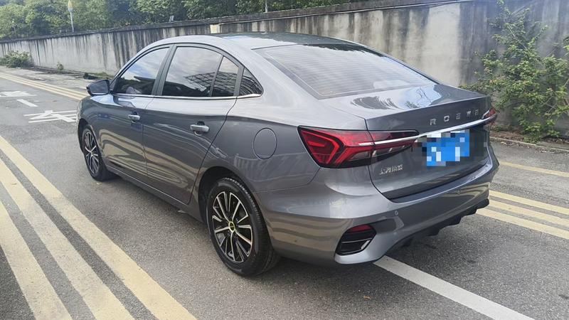 Roewe i5, 2022 — фото 4 из 11