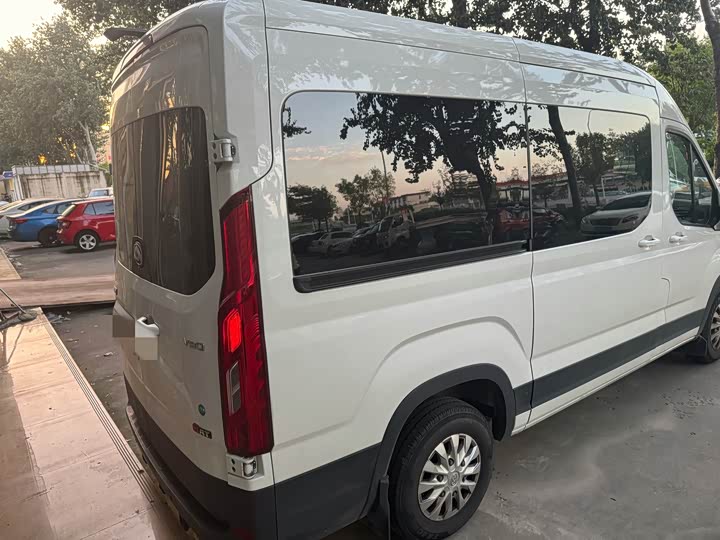 Maxus V90, 2025 — фото 4 из 7