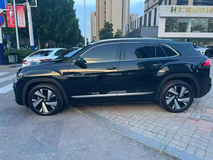 Volkswagen Teramont X, 2024 — фото 6 из 9