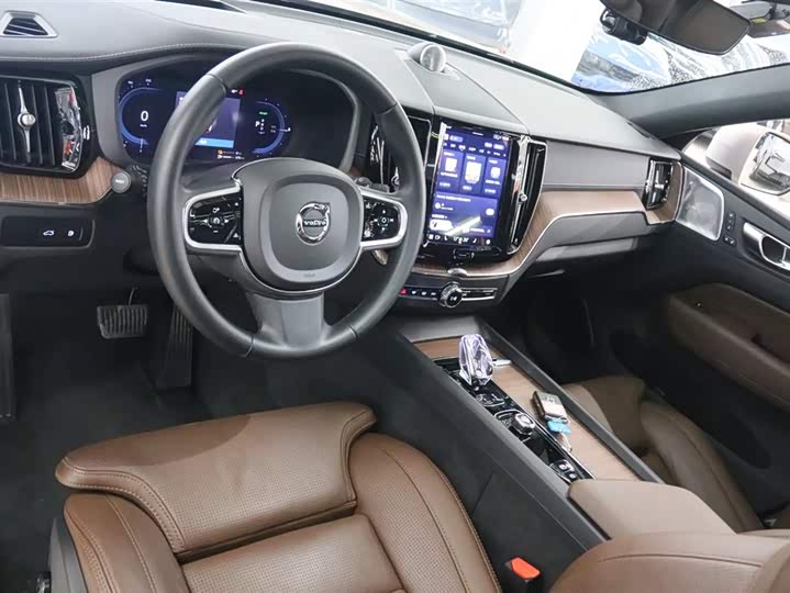 Volvo XC60 Hybrid, 2024 — фото 9 из 9